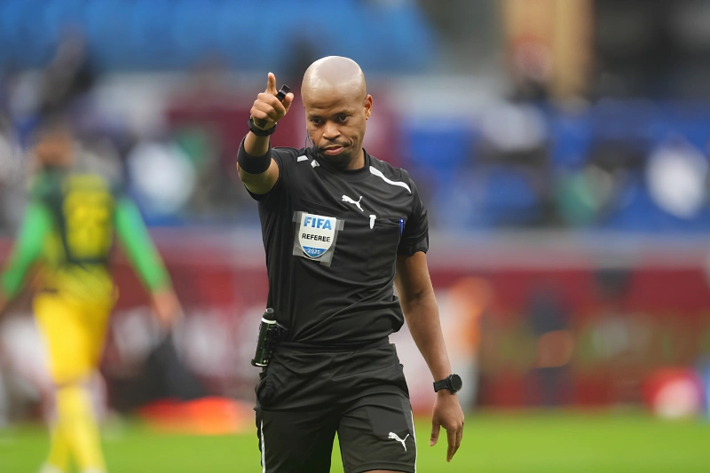 Éliminatoires CAN 2027 : Tom Abongile au sifflet de Maroc-Gabon