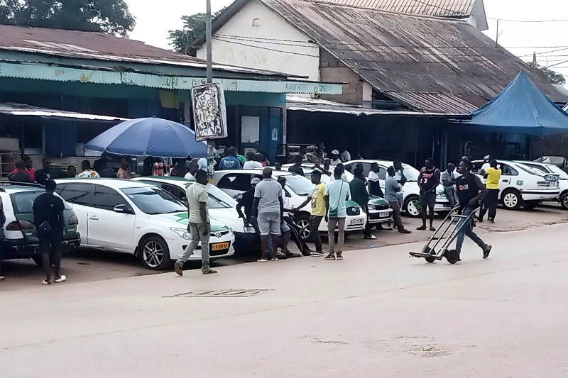 Tchibanga : mouvement d'humeur des taximen