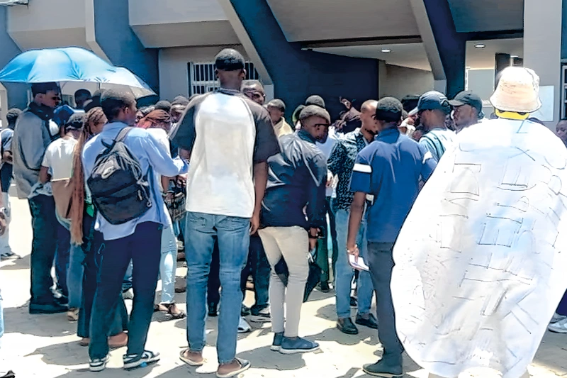 Éducation nationale : les étudiants de l'ex-ENSET montent au créneau