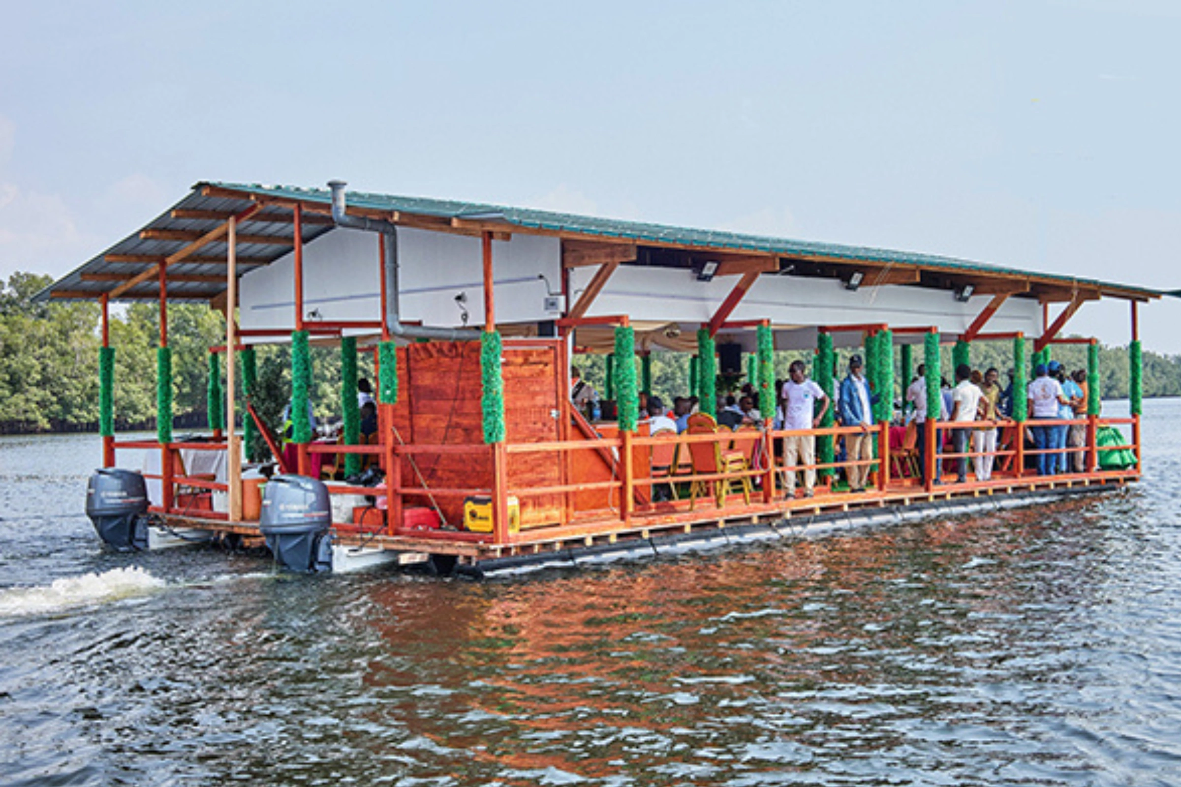 La nouvelle barge flottante