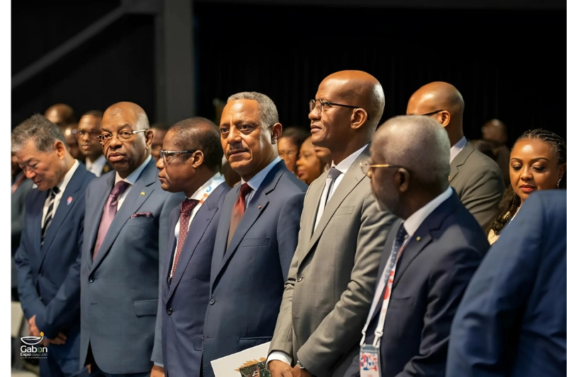 les participants, dont des officiels gabonais, à l’Expo universel d’Osaka qui a pris fin samedi. © DR
