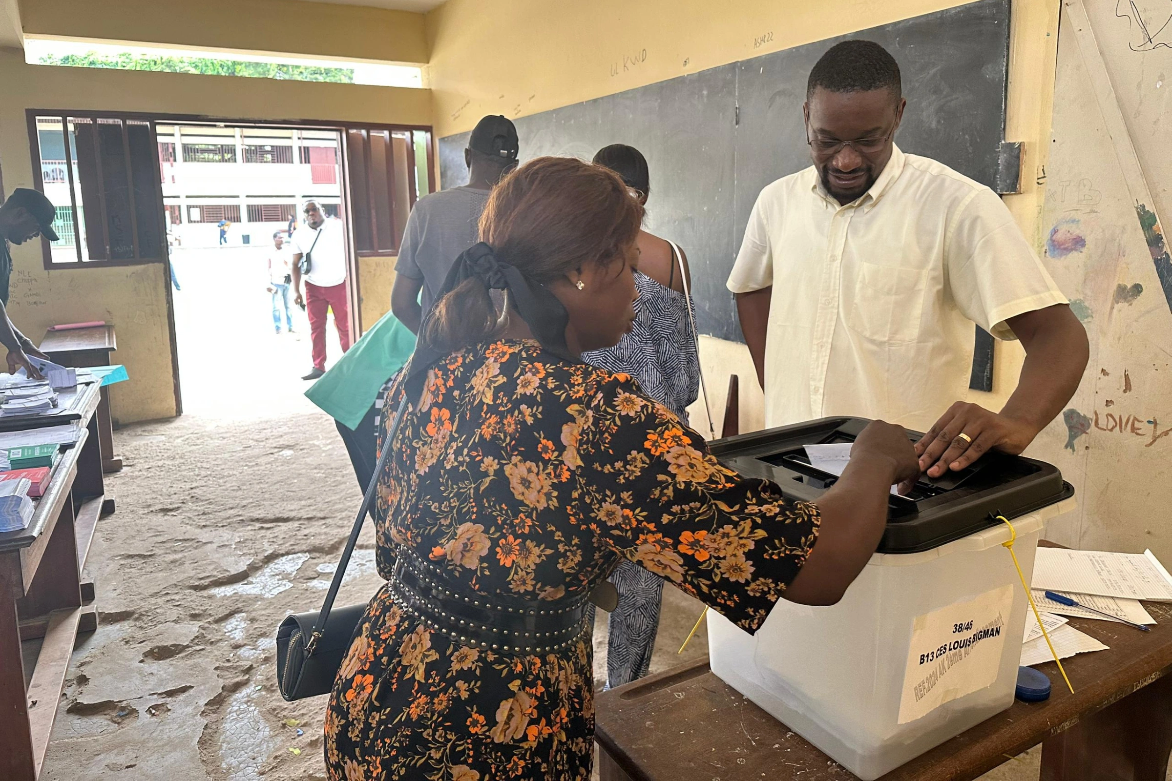 Un bureau de vote à Libreville durant le référendum du 16 novembre 2024 © DR