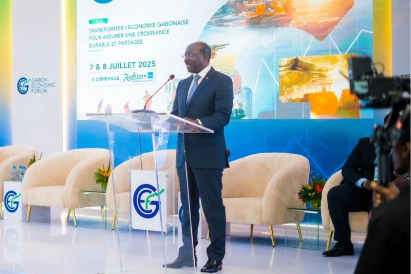 Henri-Claude Oyima lors du Gabon economic forum.