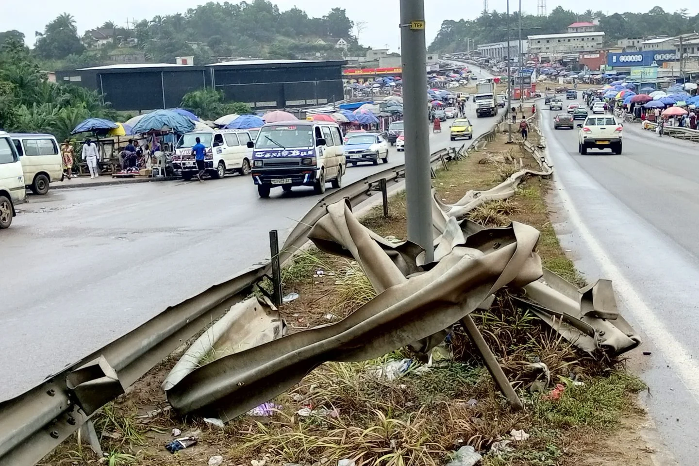 Circulation routière : ces impacts qui déforment la voie publique à Libreville