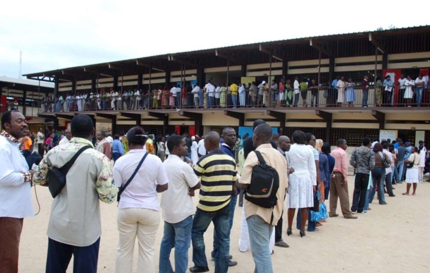 Une file d'attente d'electeurs © DR 