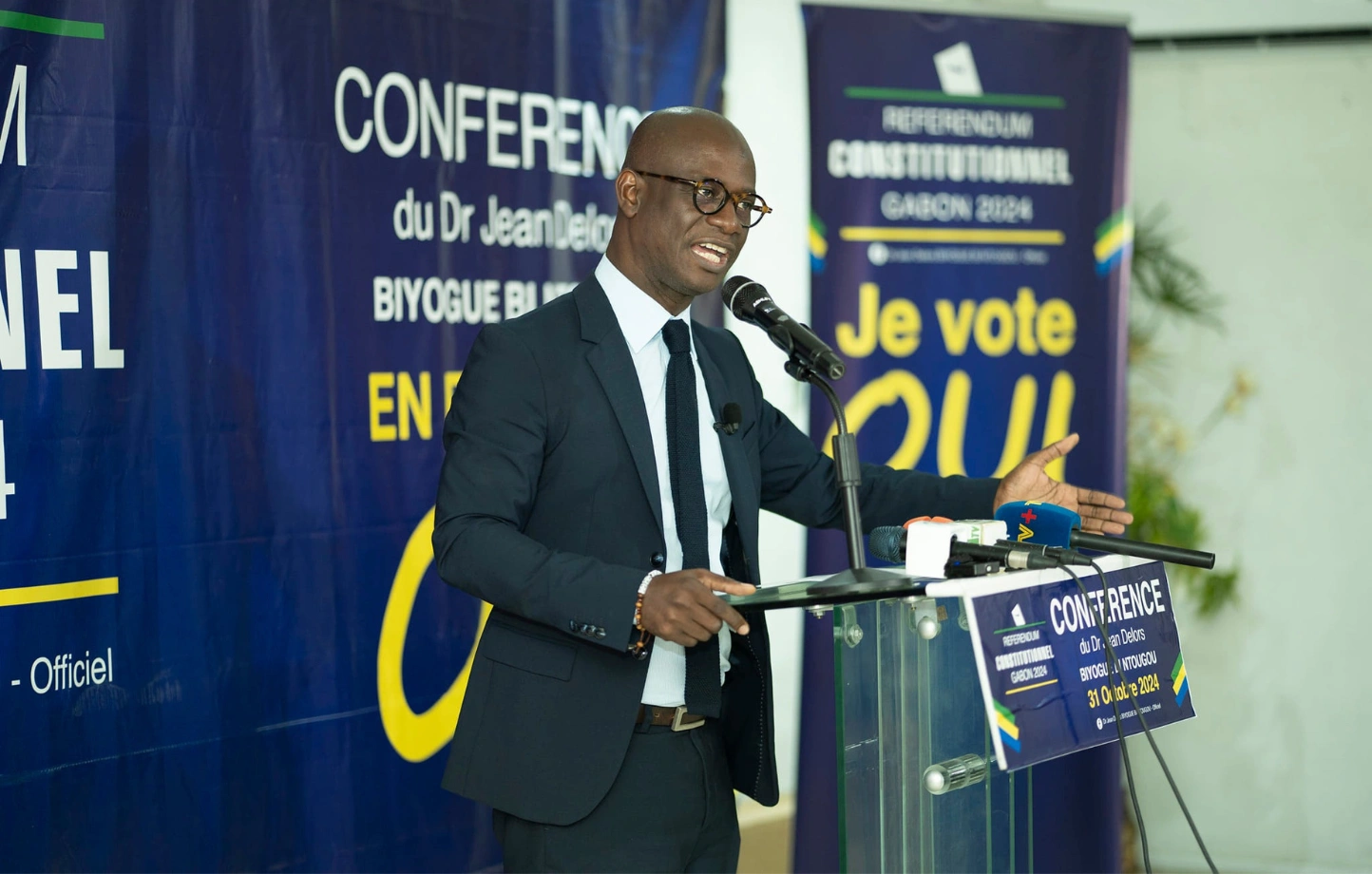 Jean Delors Biyogue Bi Ntougou lors de sa conférence de presse © DR