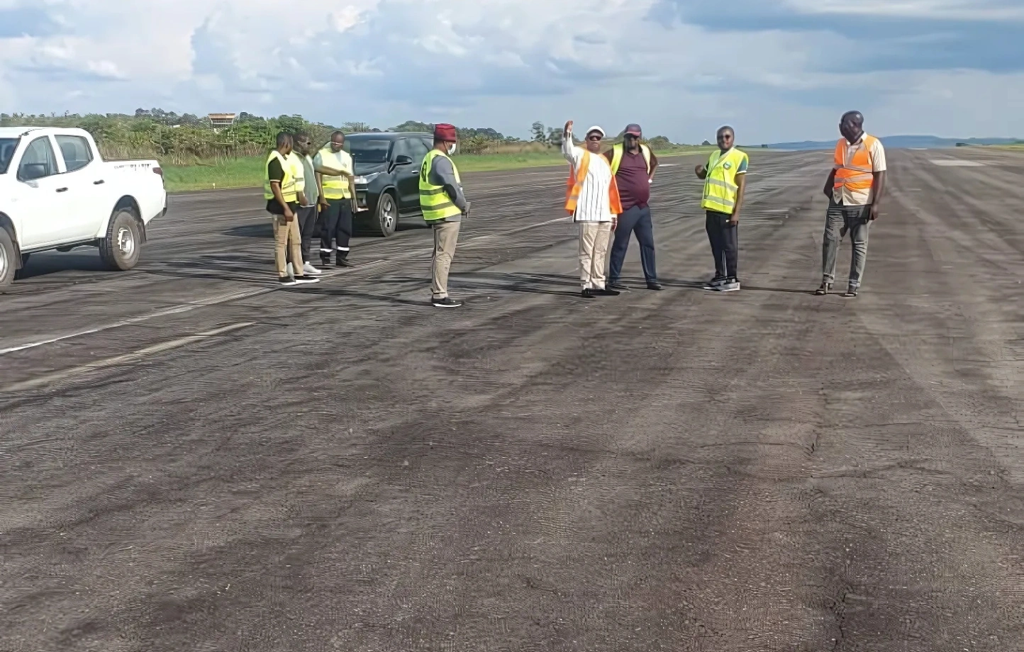 La visite de la plateforme aéroportuaire par la délégation de l’Asecna à Mvengue.