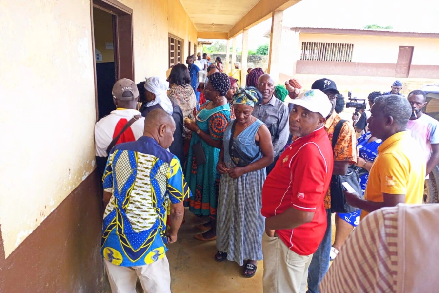 Centre du lycée Richard Nguema Bekale (1er arrondissement d'Oyem) le 16 novembre 2024