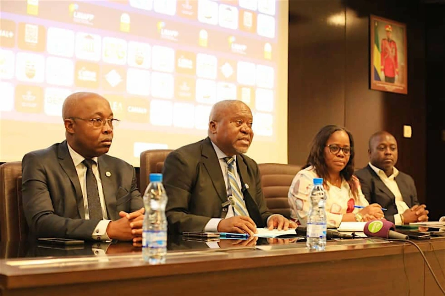 Vue du bureau de la Ligue nationale de football professionnel (Linafp) lors de la conférence de presse d’avant-saison 2024-2025. © DR 