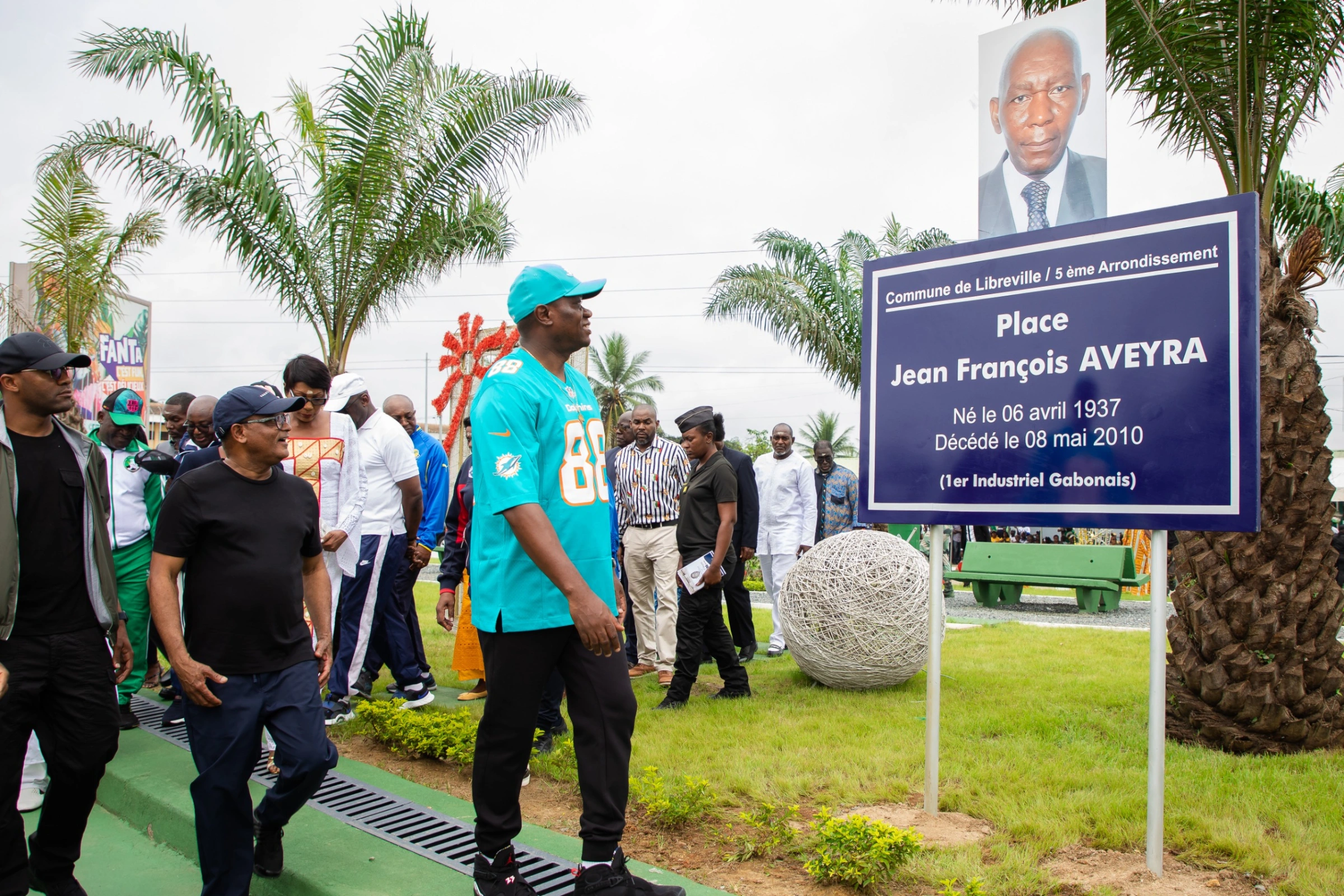 Montage de l'inauguration du carrefour Acaé et de la visite du chantier de la Cité de la Démocratie par le Président Brice Clotaire Oligui Nguema © DR