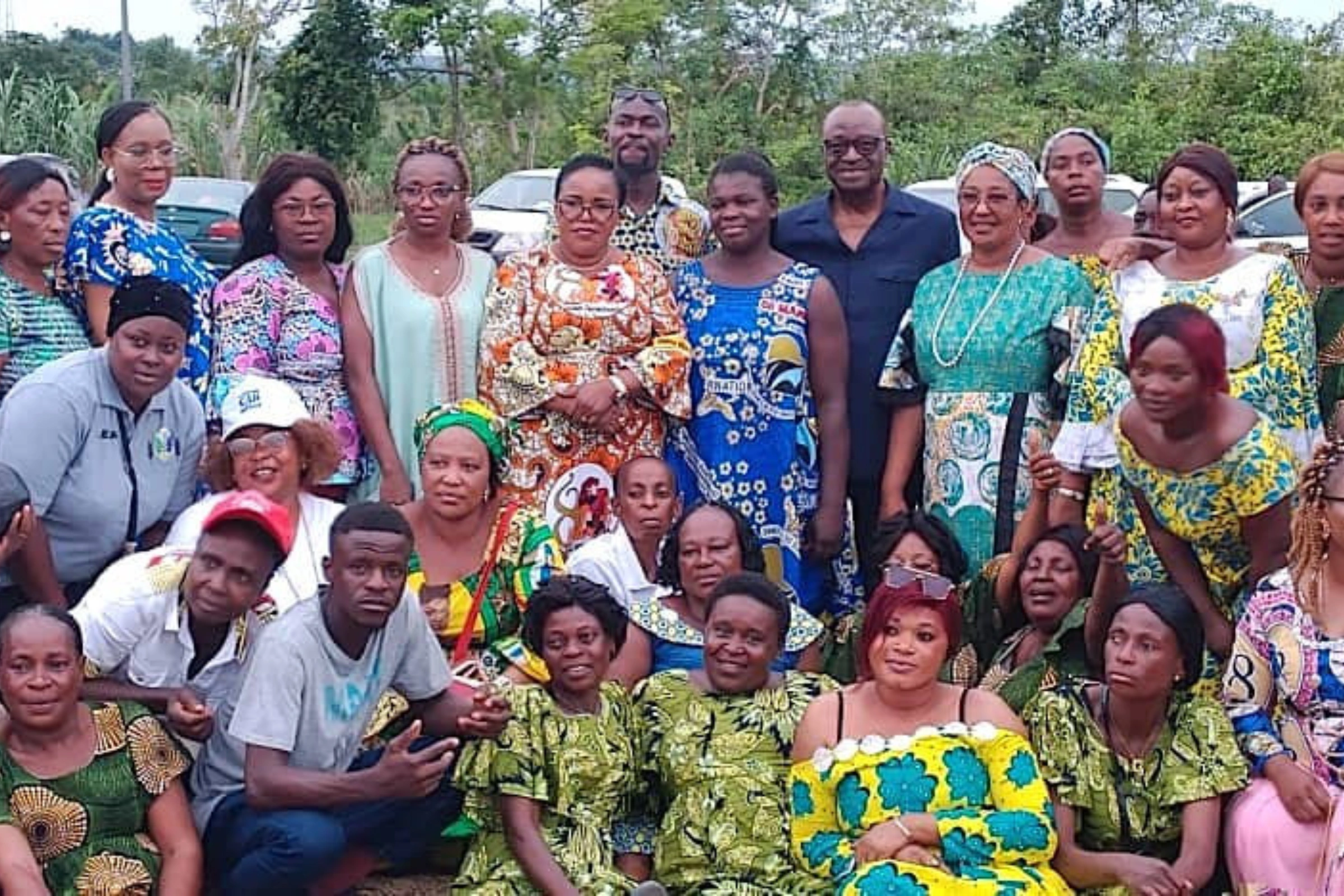  Photo de famille du Réseau des femmes de valeur du Haut-Ogooué.