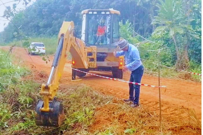 Ogooué et Lacs : travaux d'aménagement de la route de Lezinda
