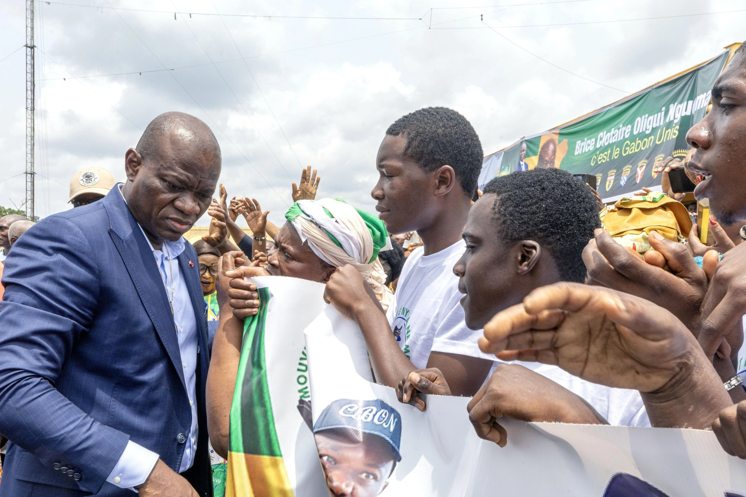 Le chef de l’État Brice Clotaire Oligui Nguema à son arrivée à Minvoul.