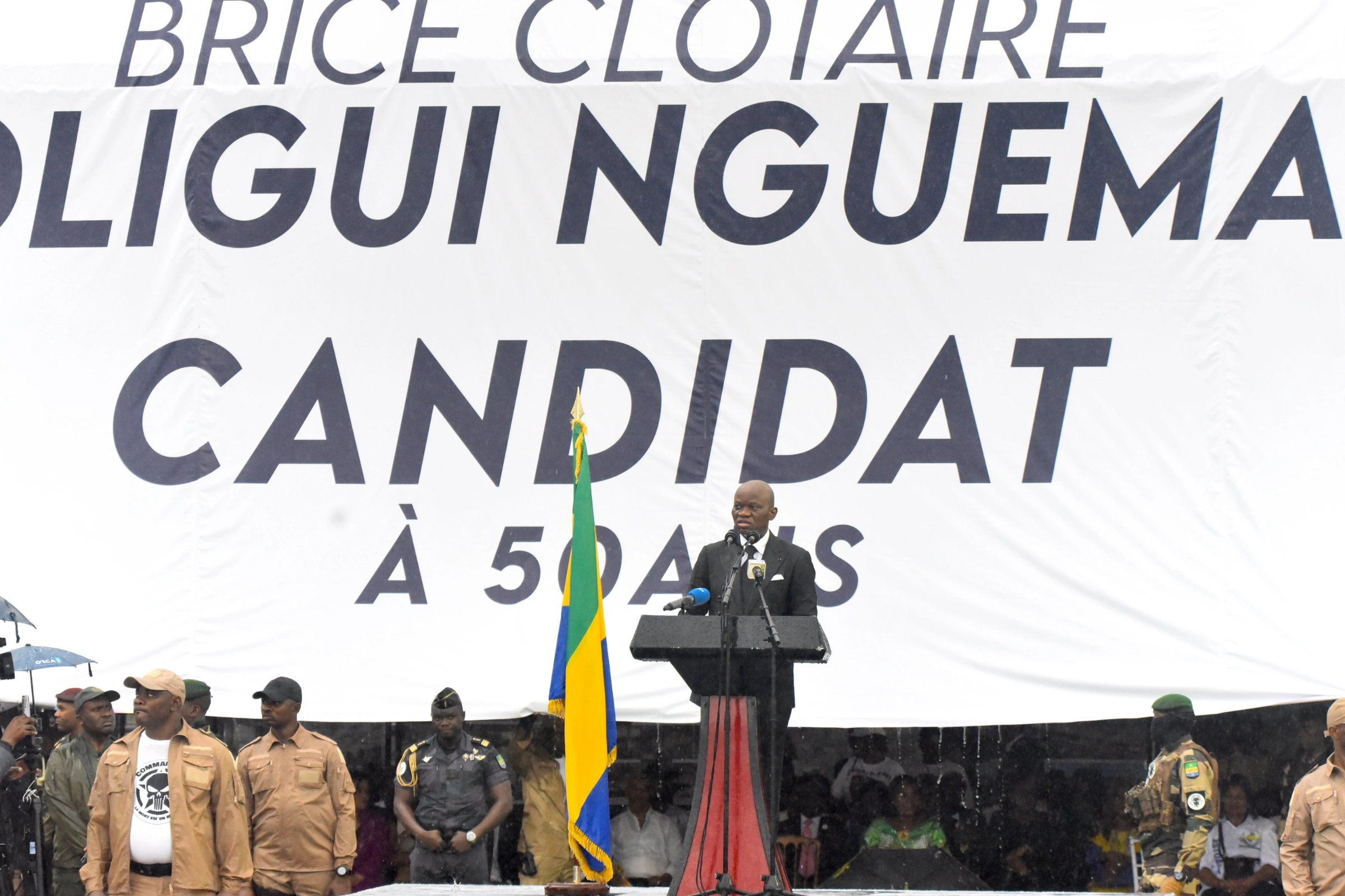 Déclaration de candidature à l'élection présidentiel de Brice Clotaire Oligui Nguema à la Cité de la démocratie.