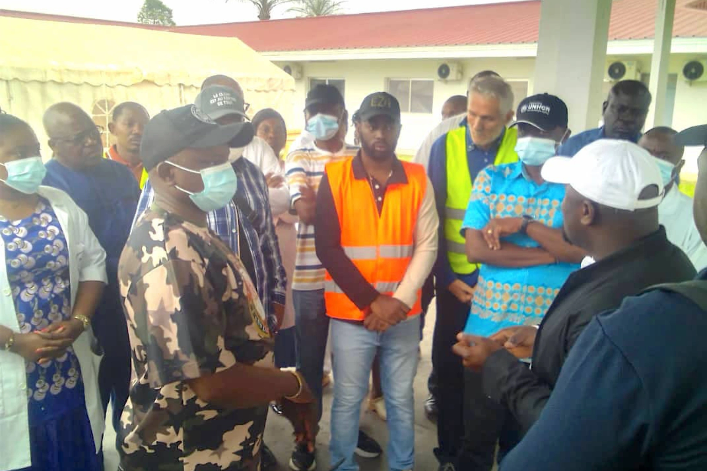 Lors de la visite du ministre de la santé au CHU d’Oyem.