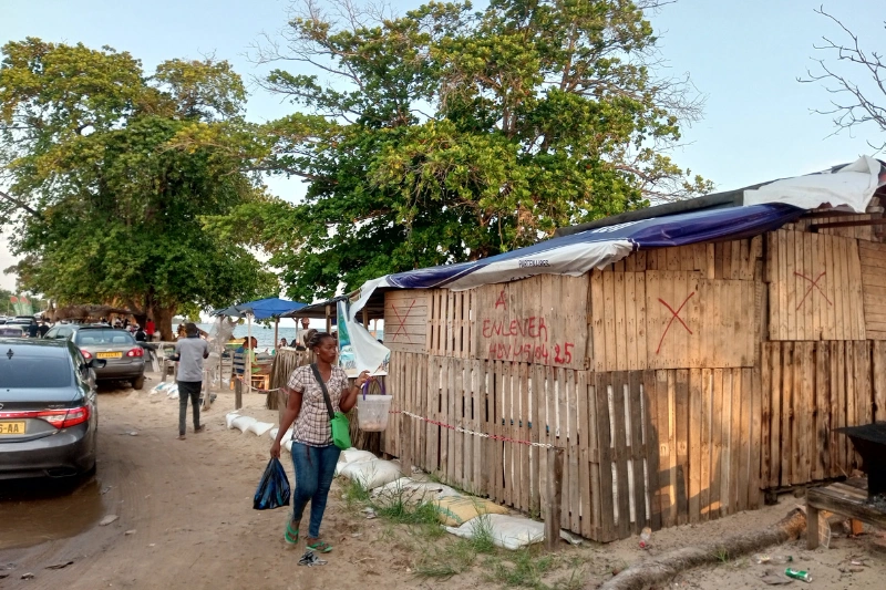 Plage de La Sablière : entre zone de non-droit et lieu de loisirs