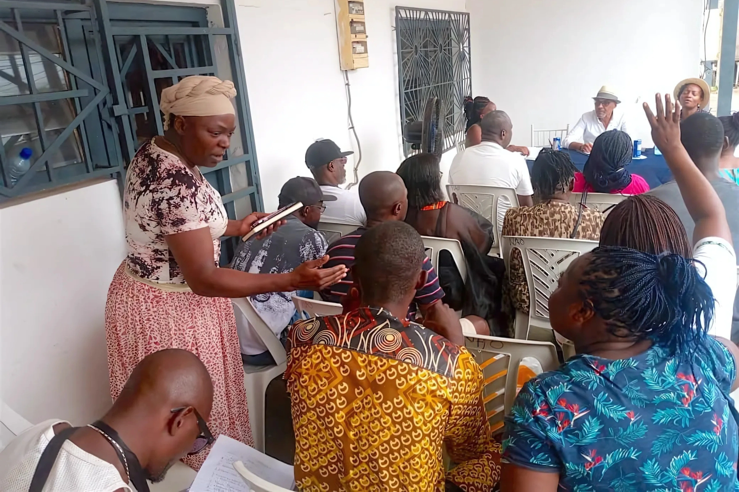 Les Gabonais vendeurs des boissons en détail.