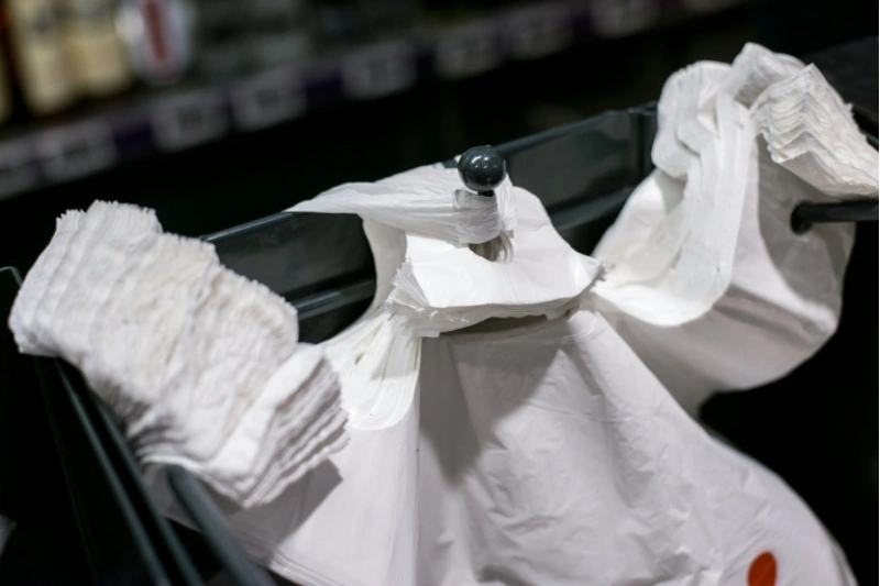 Sacs plastiques : les grandes surfaces ont 3 mois pour tourner la page | DR
