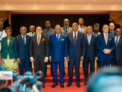 Photo de famille des officiels à l’ouverture des travaux. | DR