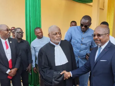 Alain-Claude Bilie-By-Nze, fondateur du  parti politique Ensemble pour le Gabon (EPG) 