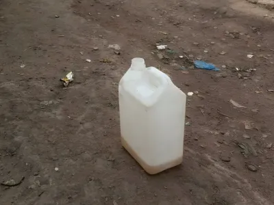 Le bidon d’essence utilisé par sieur Ibuanga