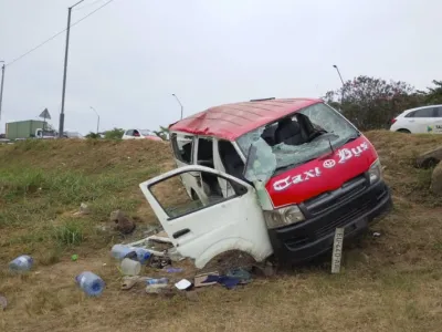 Bus accidenté au Pont-Nomba