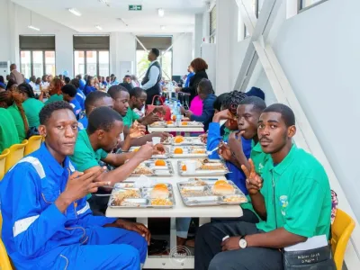 Le “resto U” de Nkok