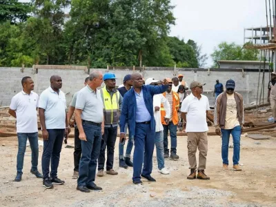 Le président de la République a rappelé aux entreprises l’exigence de respecter les délais des travaux. © DR