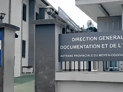Le bâtiment abritant les services de la DGDI à Lambaréné.