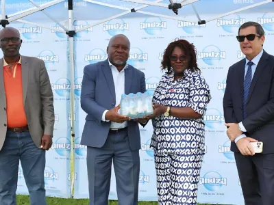 Remise de don d'eau de la sobraga