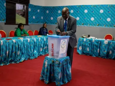 Les opposants craignent une manipulation des résultats.