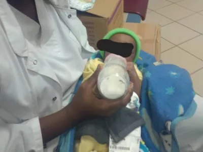 L’enfant ici pris en charge à l’hôpital militaire du PK 9