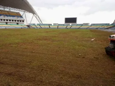 Il est grand temps de réhabiliter le stade d’Angondje.