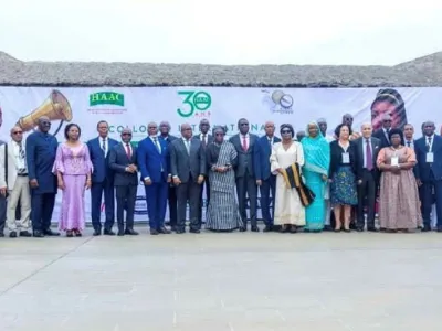  La HAC du Gabon aux cotés de ses pairs à l’issue du colloque du Bénin. DR