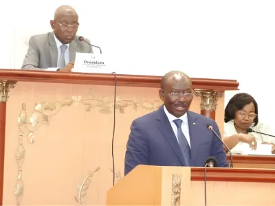 le ministre d'État aux Finances, Henri-Claude Oyima