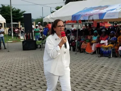 Madeleine Edmée Berre s’adressant samedi à son électorat