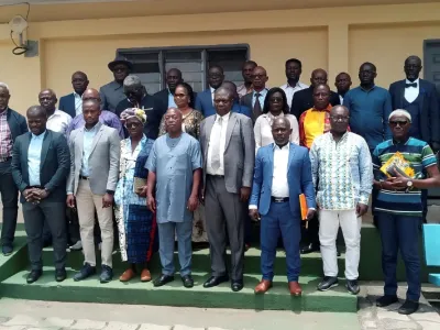 Maires et présidents de Conseils départementaux édifiés sur la planification de la passation des marchés publics