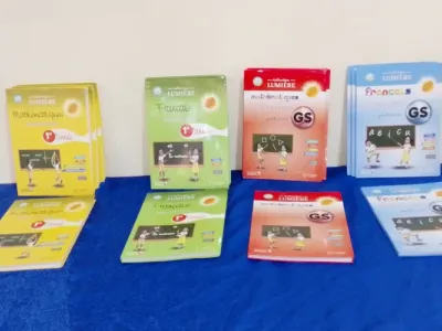 Une vue des manuels scolaires catholiques.