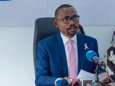 Le secrétaire général de l’UDB, Mays Mouissi, lors de sa déclaration.