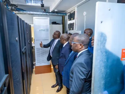 Les ministres Thierry Minko et Marc Abeghe