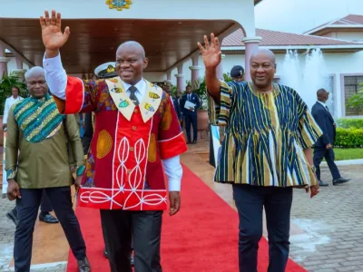 Brice Clotaire Oligui Nguema, président du Gabon et John Dramani Mahama, président du Ghana 