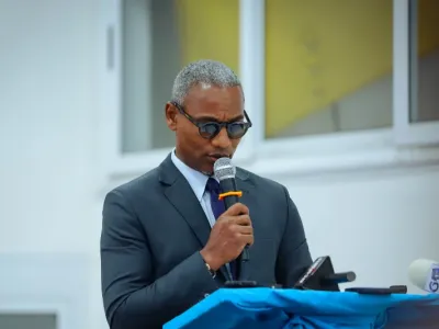 Paul KESSANY, ministre des sports 