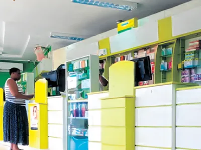 Une pharmacie de lambaréné