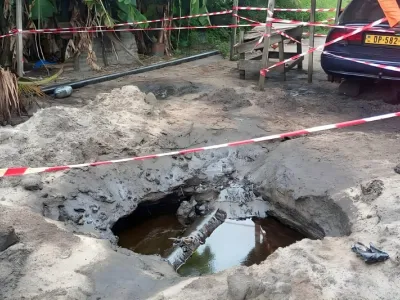 Une phase des travaux de réparation du pipe endommagé et de dépollution du quartier Côte d’Azur