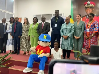 Les autorités à l’ issue de la cérémonie de lancement.