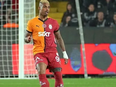 Mario Lemina, le milieu de terrain gabonais de Galatasaray, convoité par Al-Shabab. © DR