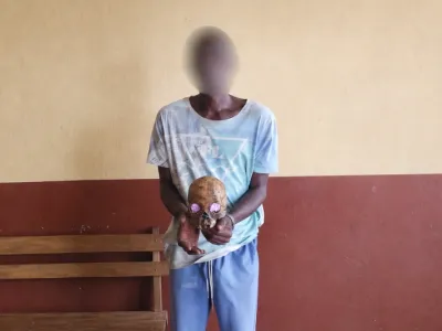 Stévy Ondo Nang, interpellé en possession d'un sac de voyage contenant des ossements humains 