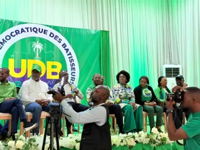 Vue de l’installation des organes de base au 1er arrondissement de Libreville