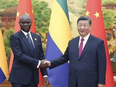 Xi Jinping, président de la Chine et Brice Clotaire Oligui Nguema, président du Gabon