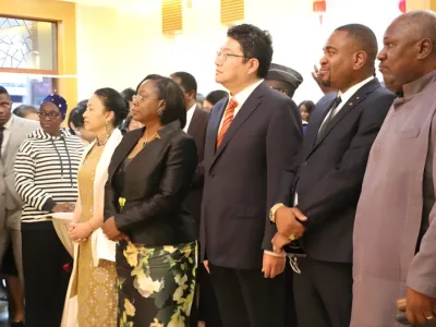 Zhou Ping, Ambassadeur de la chine au Gabon